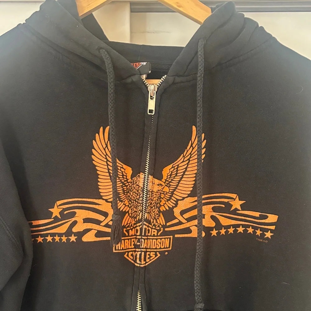 Harley-Davidson Black Zip-Up with Orange Eagle Design - Picture 2 of 7